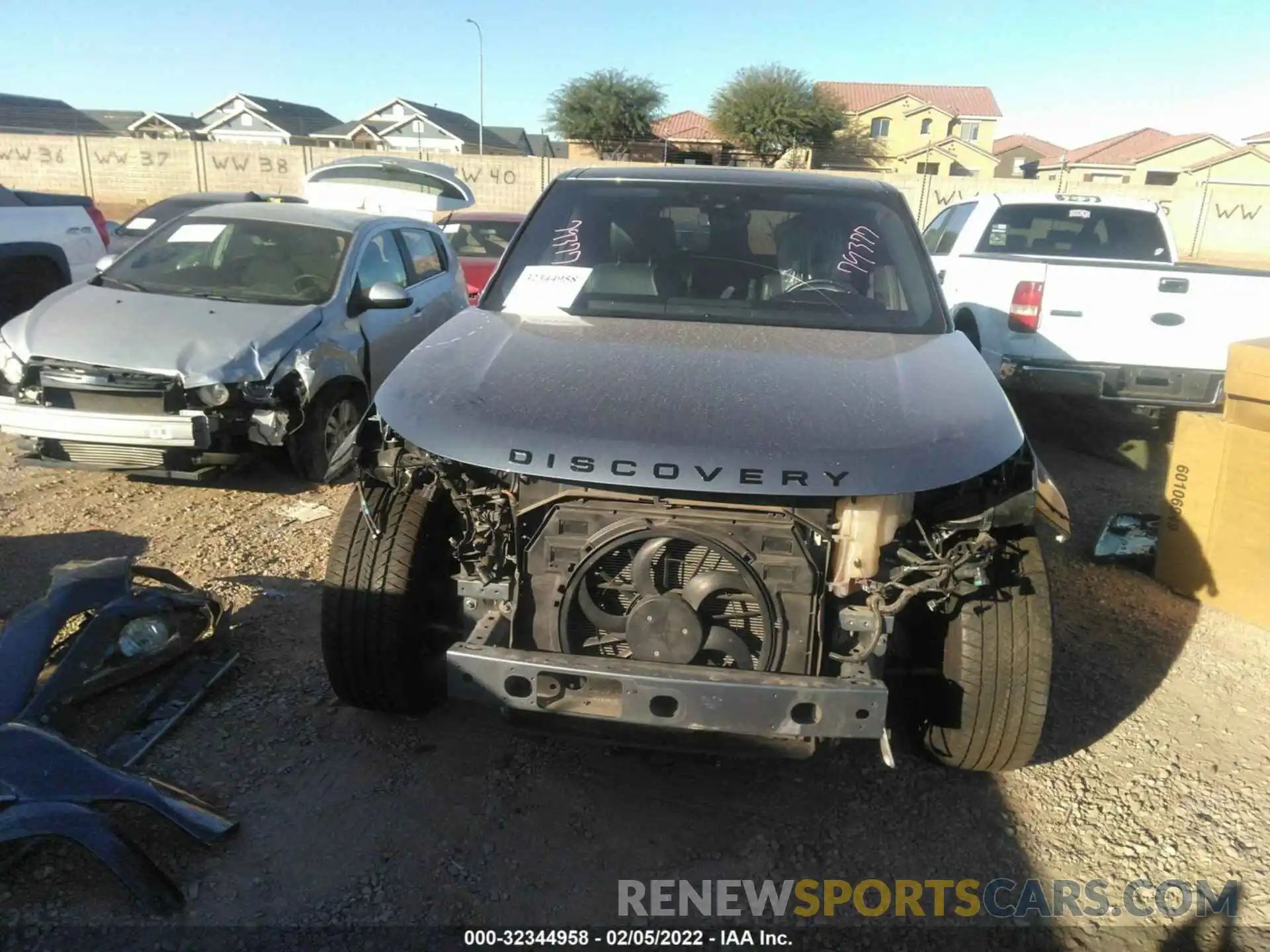 6 Photograph of a damaged car SALRG2RV6K2403977 LAND ROVER DISCOVERY 2019