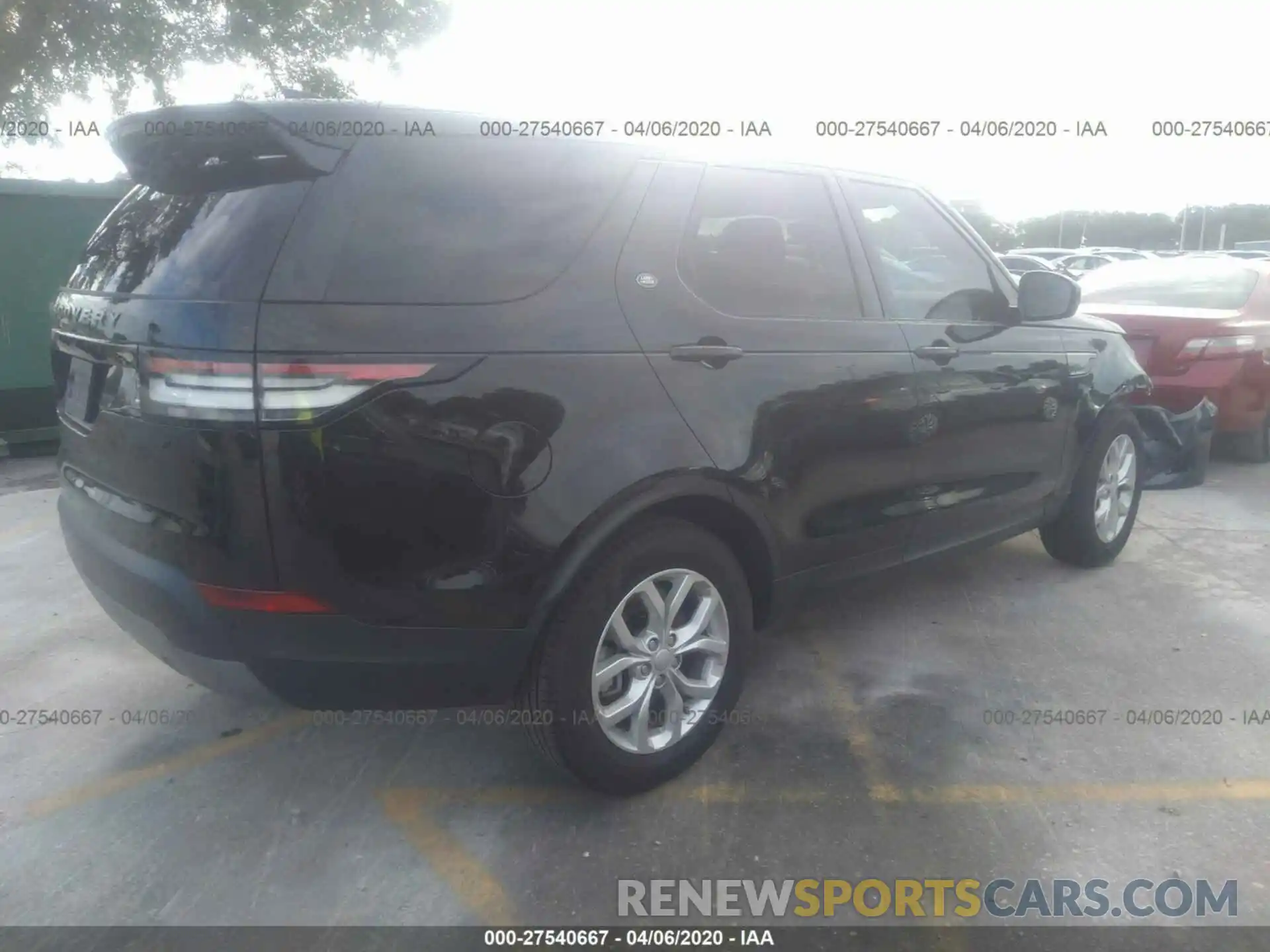 4 Photograph of a damaged car SALRG2RV6KA093819 LAND ROVER DISCOVERY 2019