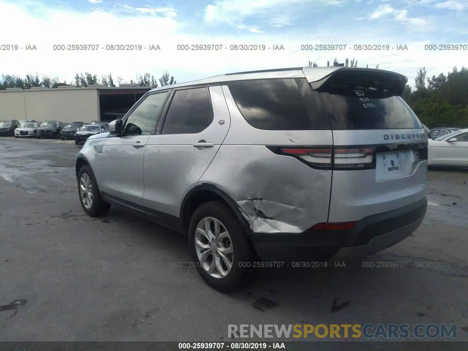 3 Photograph of a damaged car SALRG2RV6KA094940 LAND ROVER DISCOVERY 2019