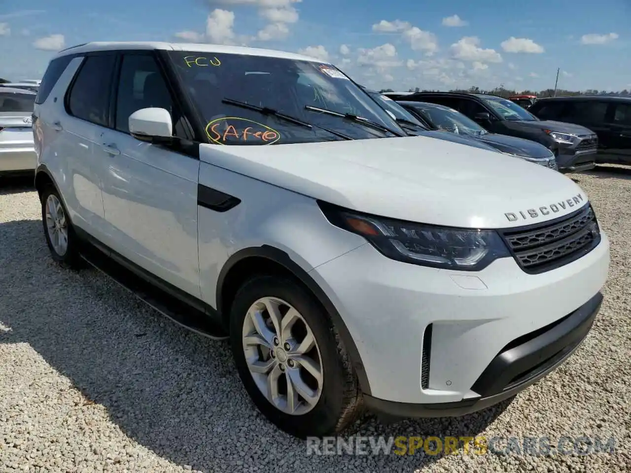 1 Photograph of a damaged car SALRG2RV7K2400618 LAND ROVER DISCOVERY 2019