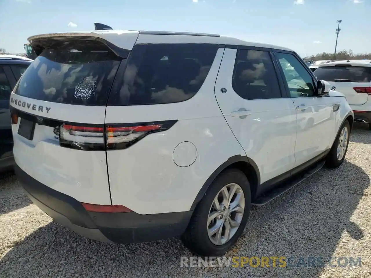 4 Photograph of a damaged car SALRG2RV7K2400618 LAND ROVER DISCOVERY 2019