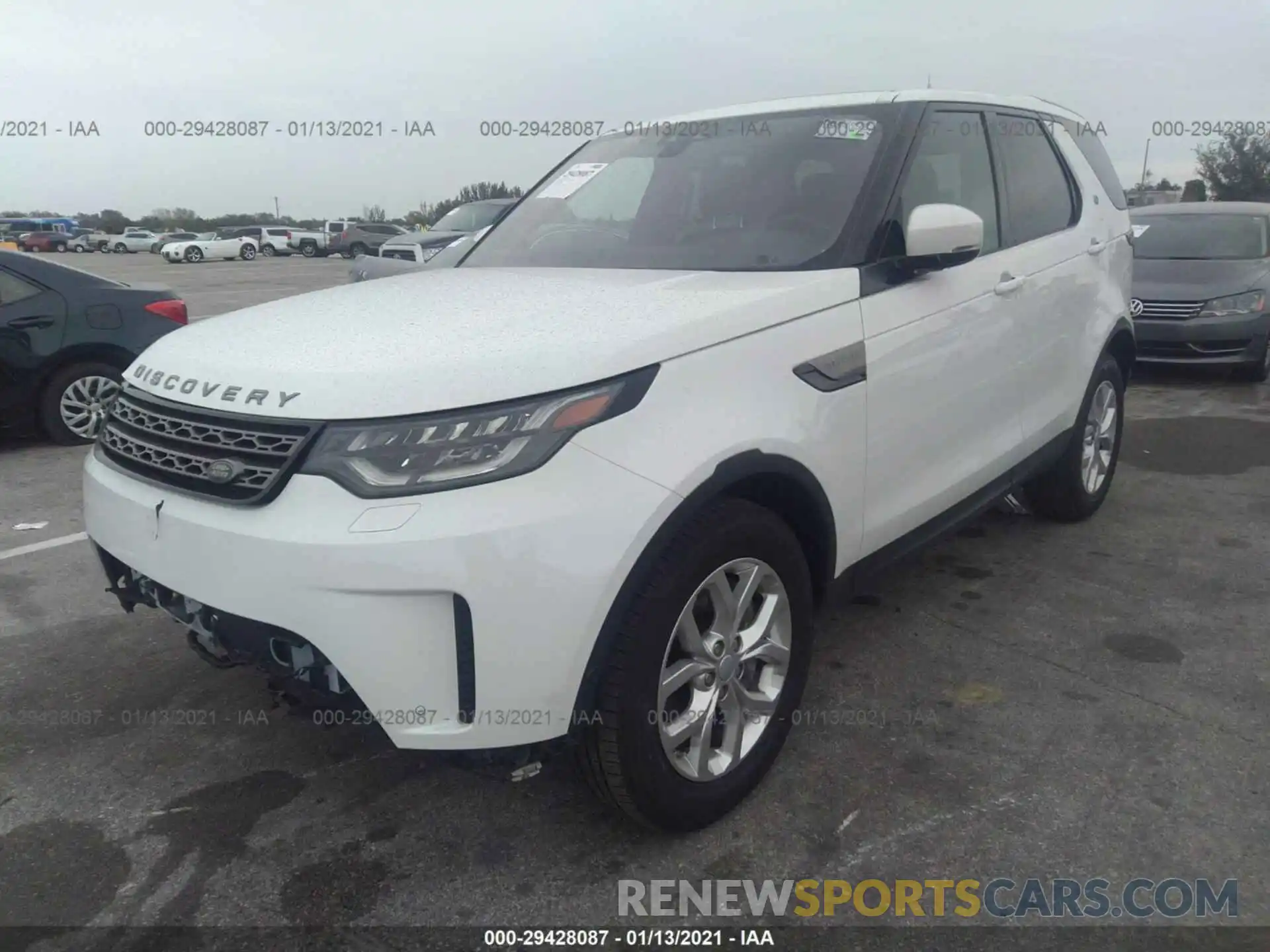 2 Фотография поврежденного автомобиля SALRG2RV8K2402880 LAND ROVER DISCOVERY 2019