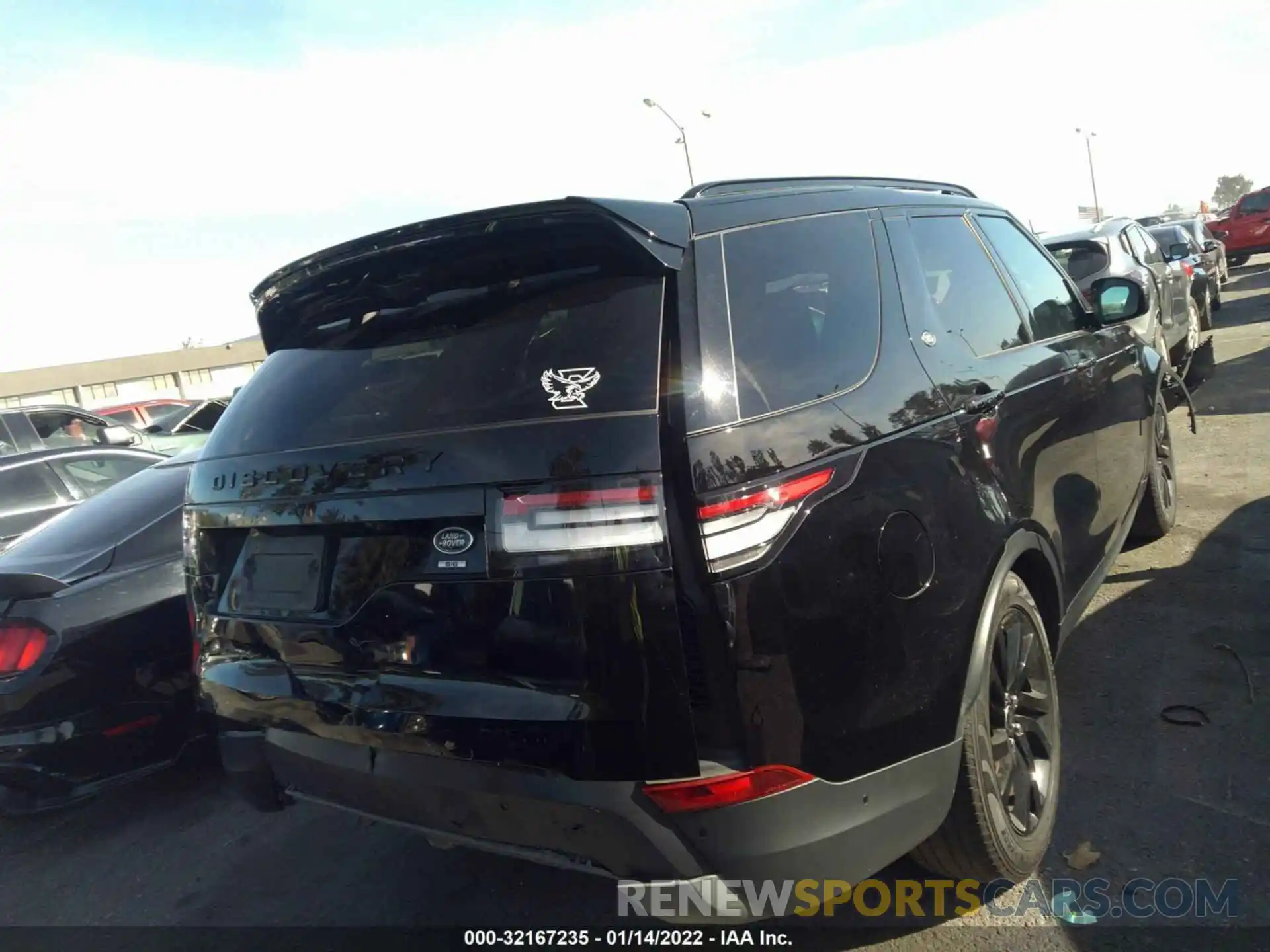 4 Photograph of a damaged car SALRG2RV8K2403494 LAND ROVER DISCOVERY 2019