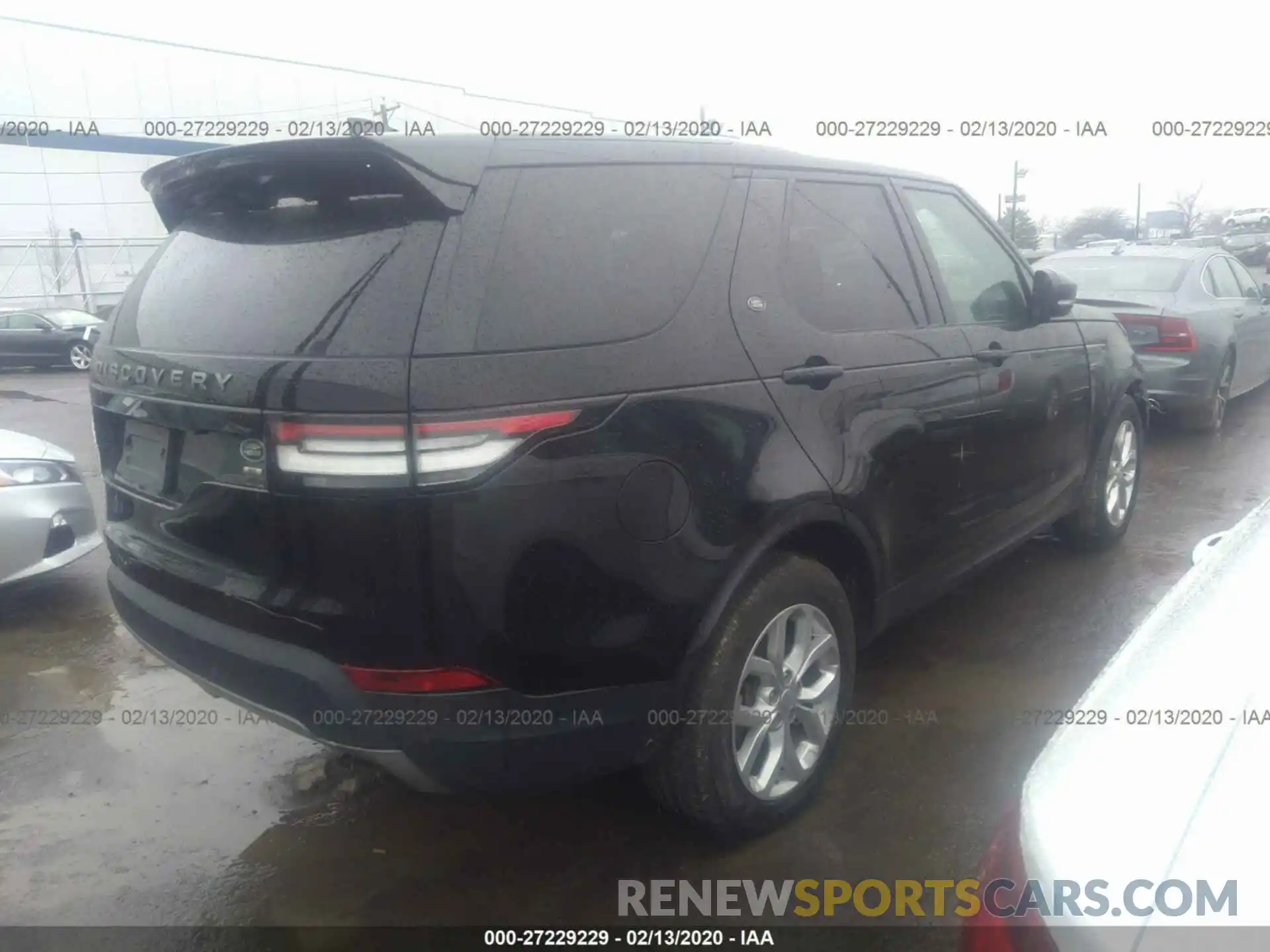 4 Photograph of a damaged car SALRG2RV8KA094468 LAND ROVER DISCOVERY 2019