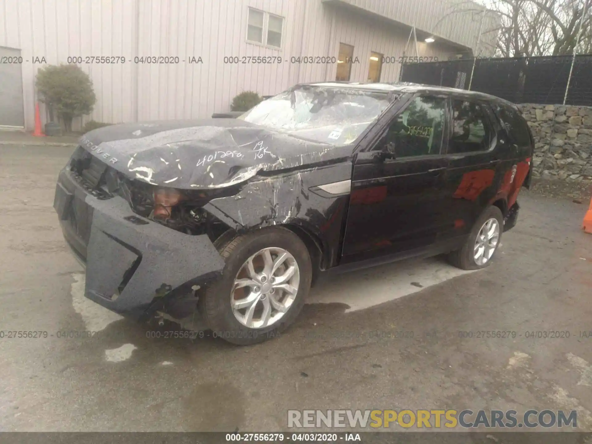 2 Photograph of a damaged car SALRG2RV9K2401298 LAND ROVER DISCOVERY 2019