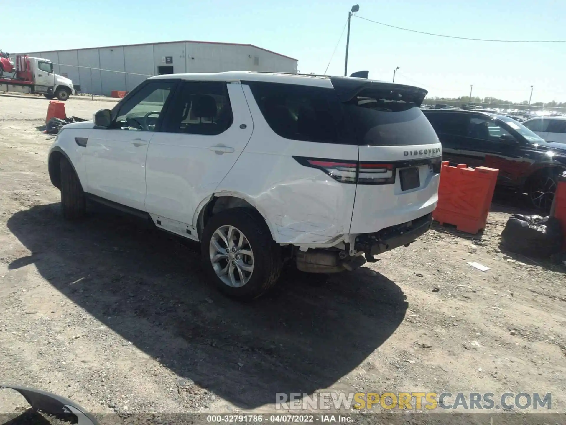 3 Photograph of a damaged car SALRG2RV9K2402872 LAND ROVER DISCOVERY 2019