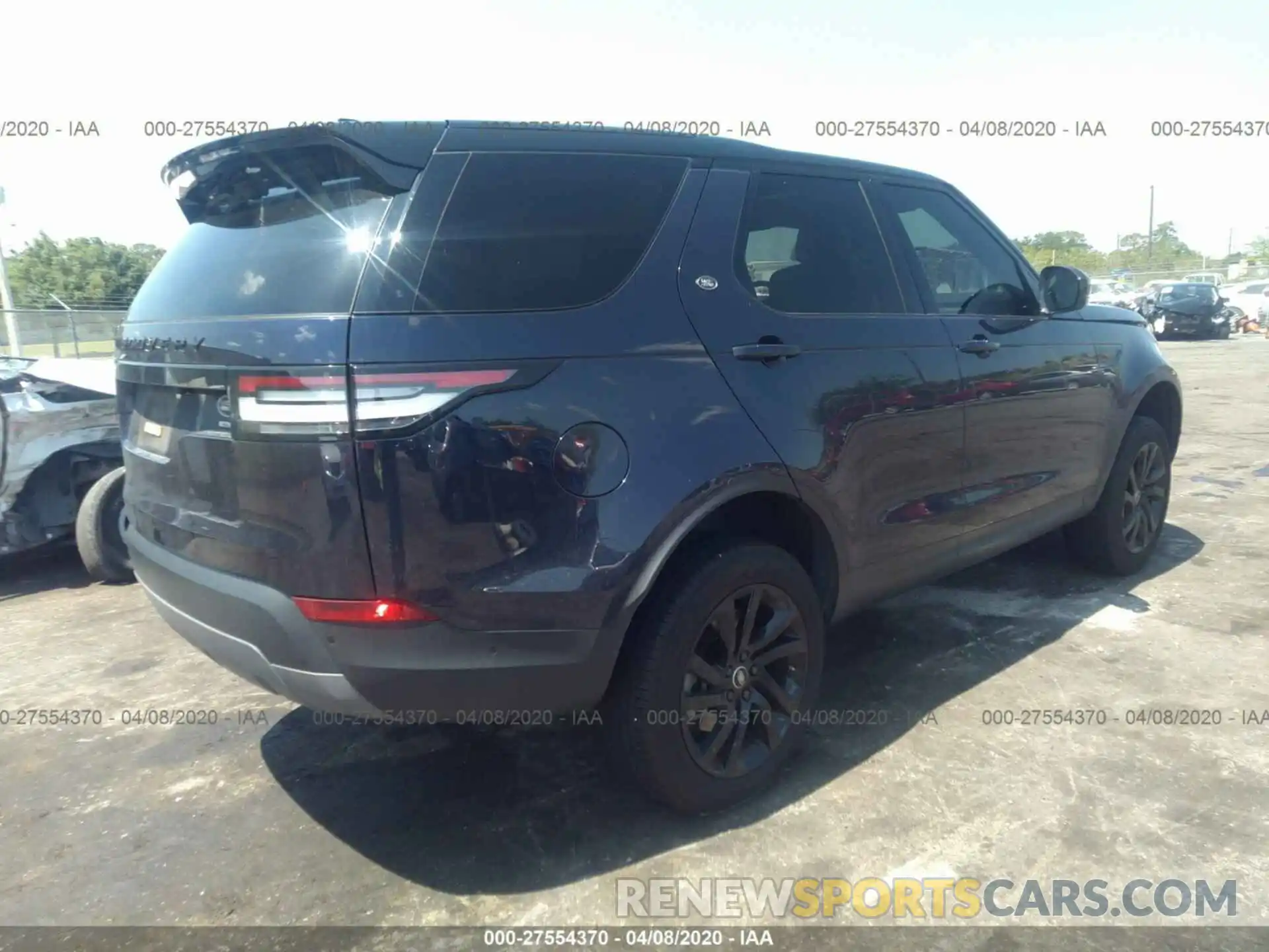 4 Photograph of a damaged car SALRG2RVXK2406848 LAND ROVER DISCOVERY 2019