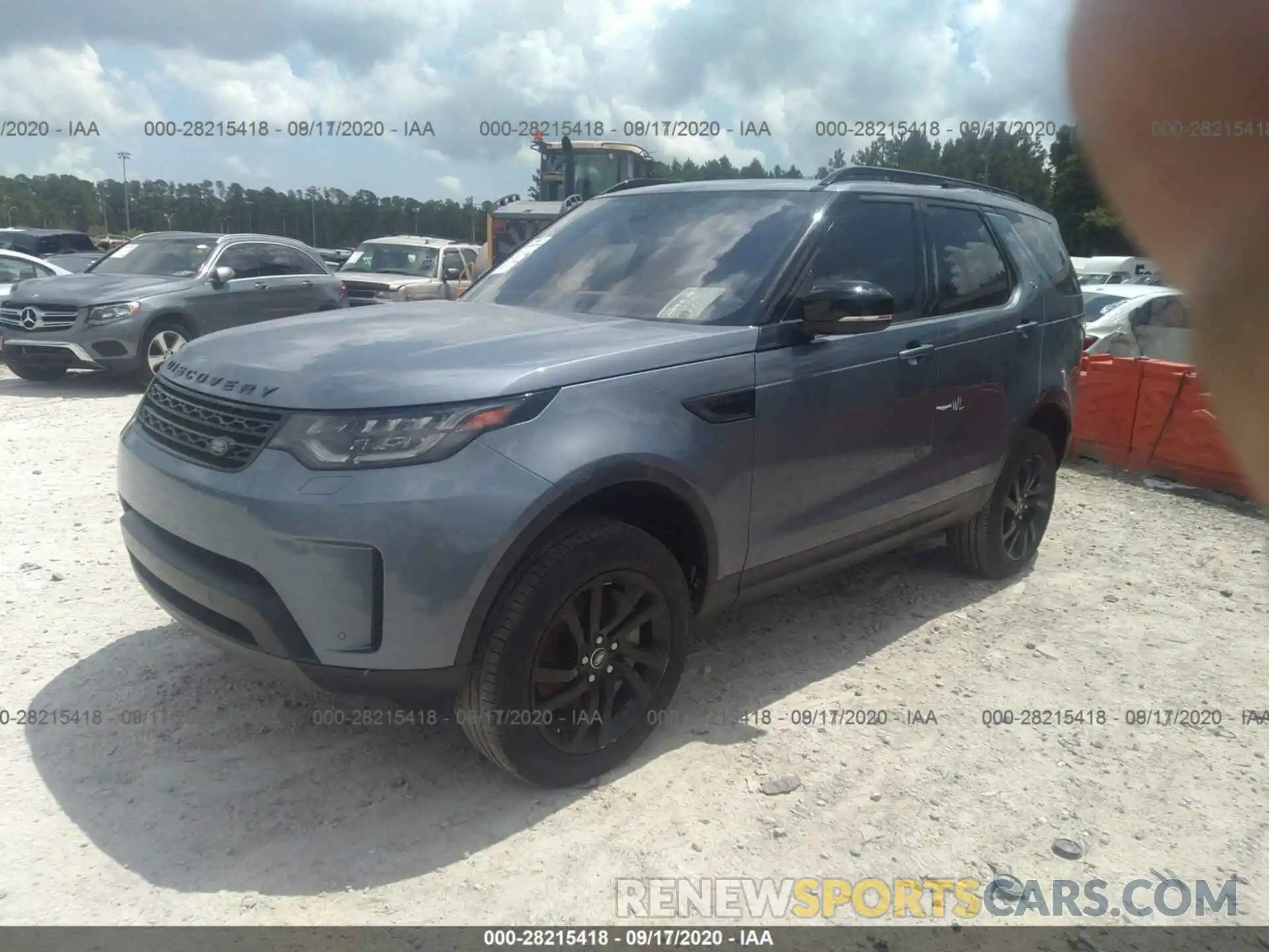 13 Photograph of a damaged car SALRG2RVXKA079857 LAND ROVER DISCOVERY 2019