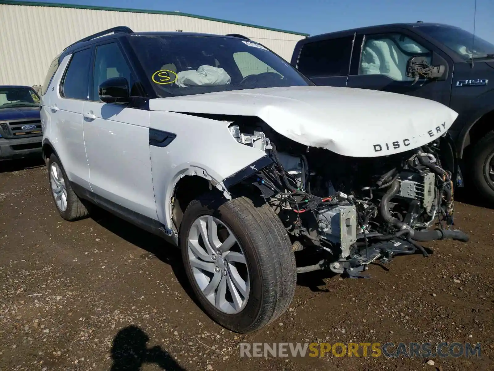 1 Photograph of a damaged car SALRR2RK1K2408049 LAND ROVER DISCOVERY 2019