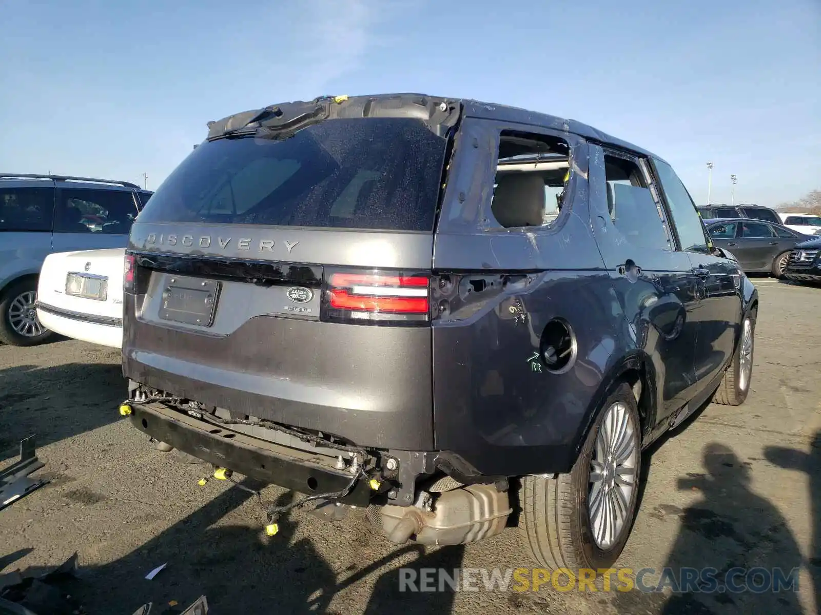 4 Фотография поврежденного автомобиля SALRR2RV0K2406948 LAND ROVER DISCOVERY 2019