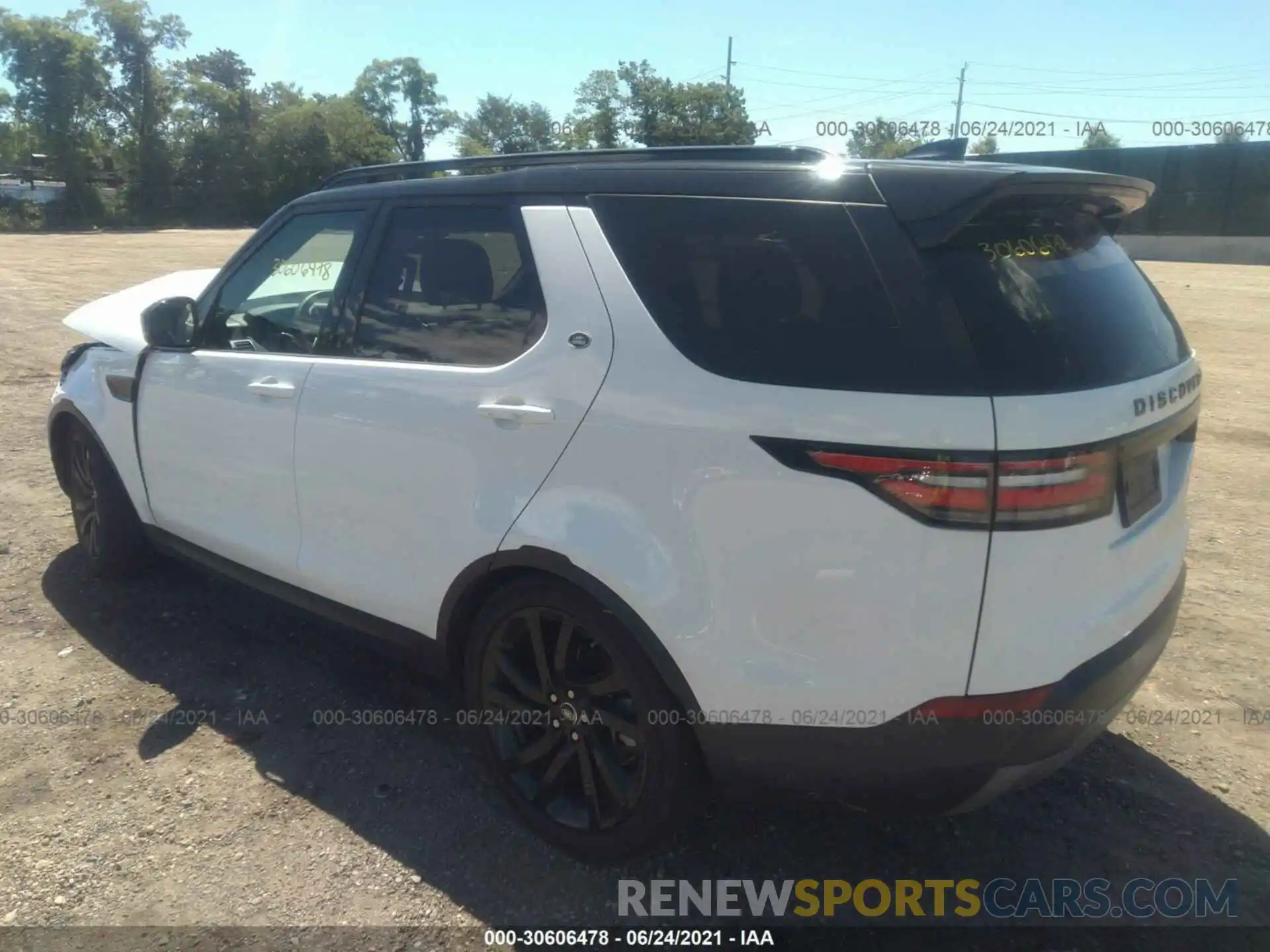 3 Photograph of a damaged car SALRR2RV1K2405419 LAND ROVER DISCOVERY 2019