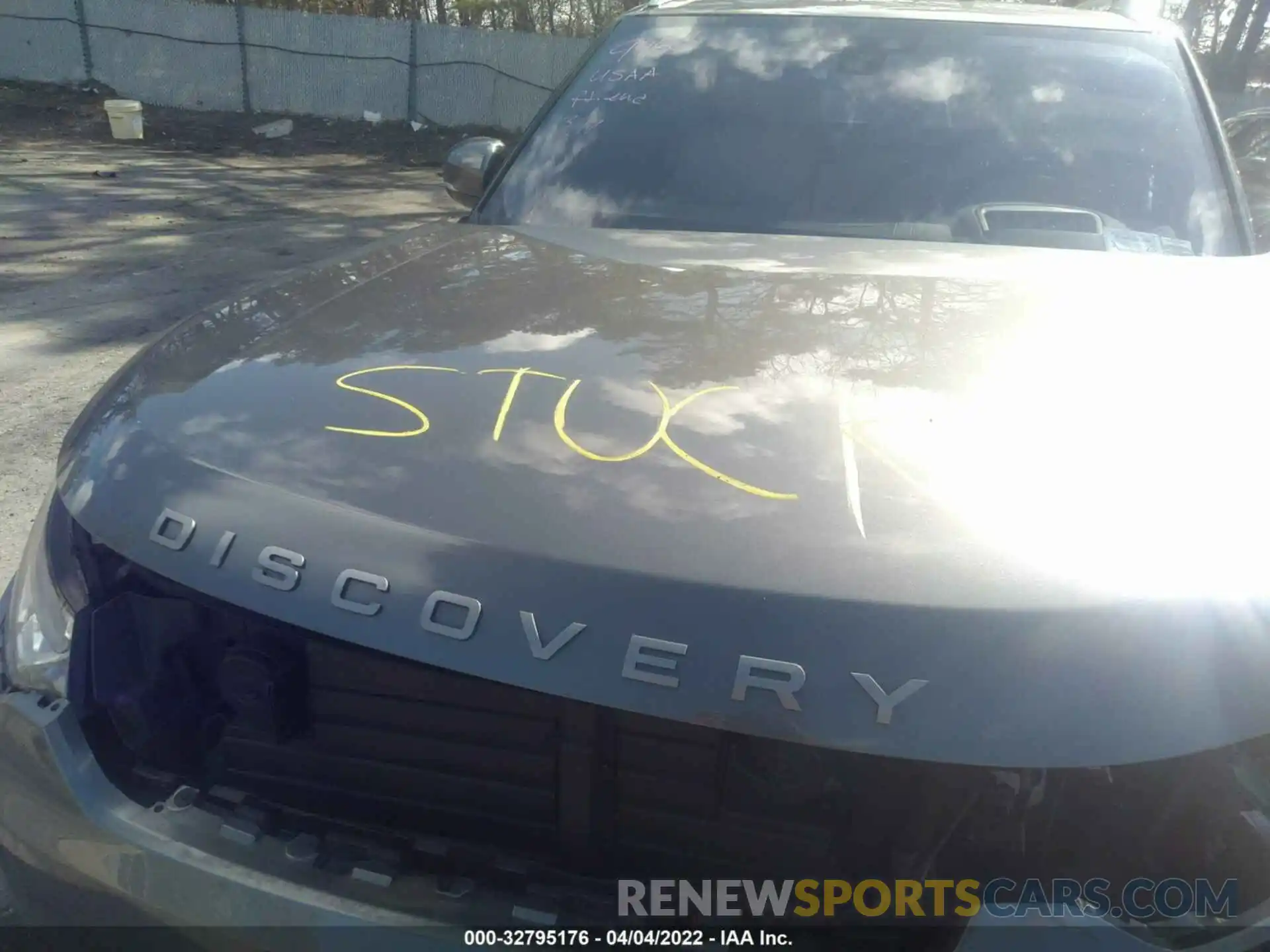 10 Photograph of a damaged car SALRR2RV3K2400741 LAND ROVER DISCOVERY 2019