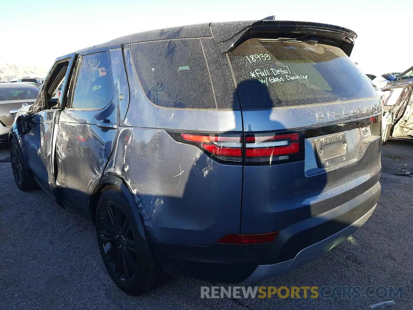 3 Photograph of a damaged car SALRR2RV3K2401419 LAND ROVER DISCOVERY 2019