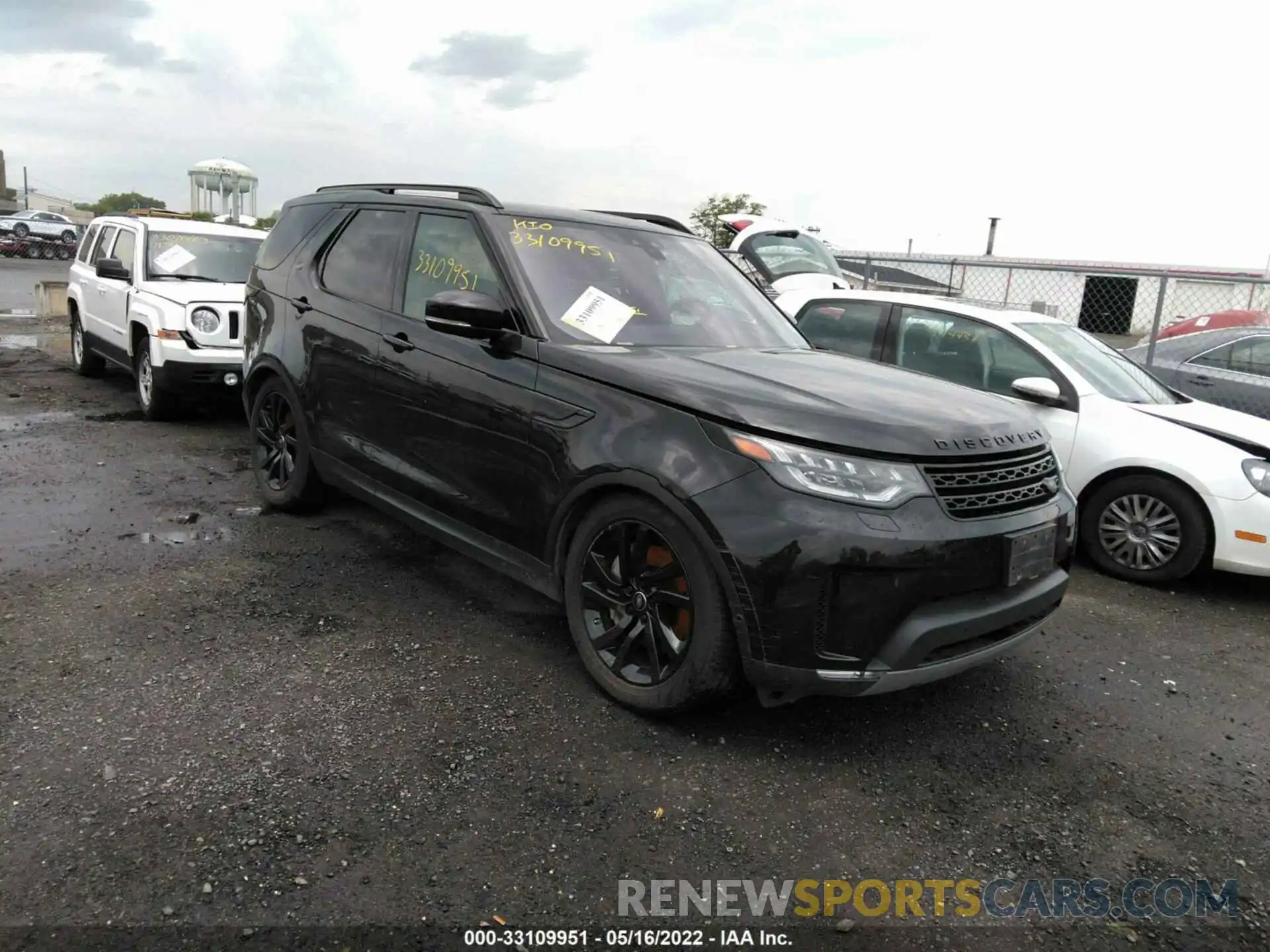 1 Photograph of a damaged car SALRR2RV4K2401087 LAND ROVER DISCOVERY 2019