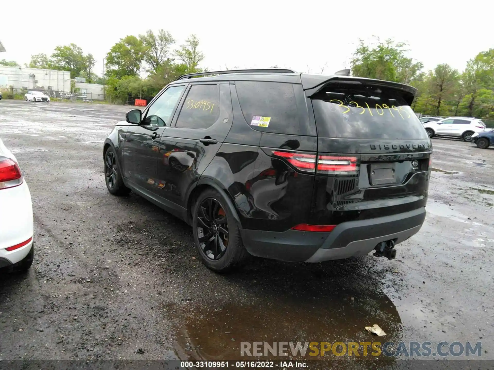 3 Photograph of a damaged car SALRR2RV4K2401087 LAND ROVER DISCOVERY 2019