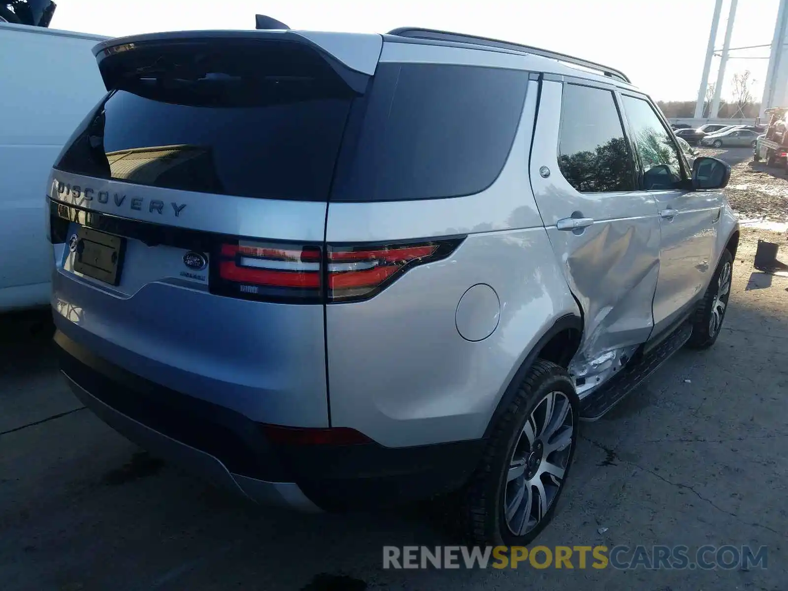 4 Фотография поврежденного автомобиля SALRR2RV5KA087696 LAND ROVER DISCOVERY 2019