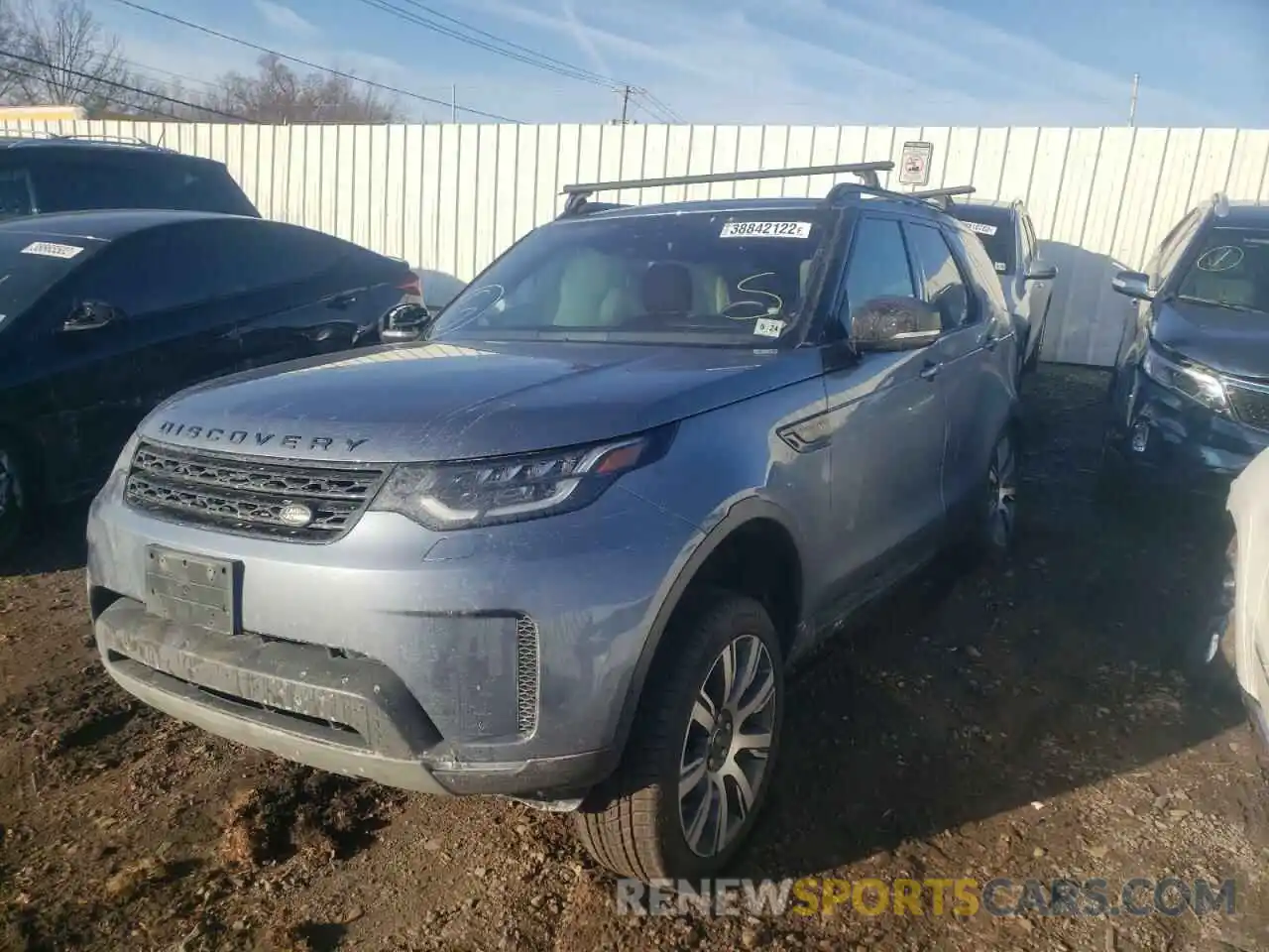 2 Фотография поврежденного автомобиля SALRR2RV6K2410891 LAND ROVER DISCOVERY 2019