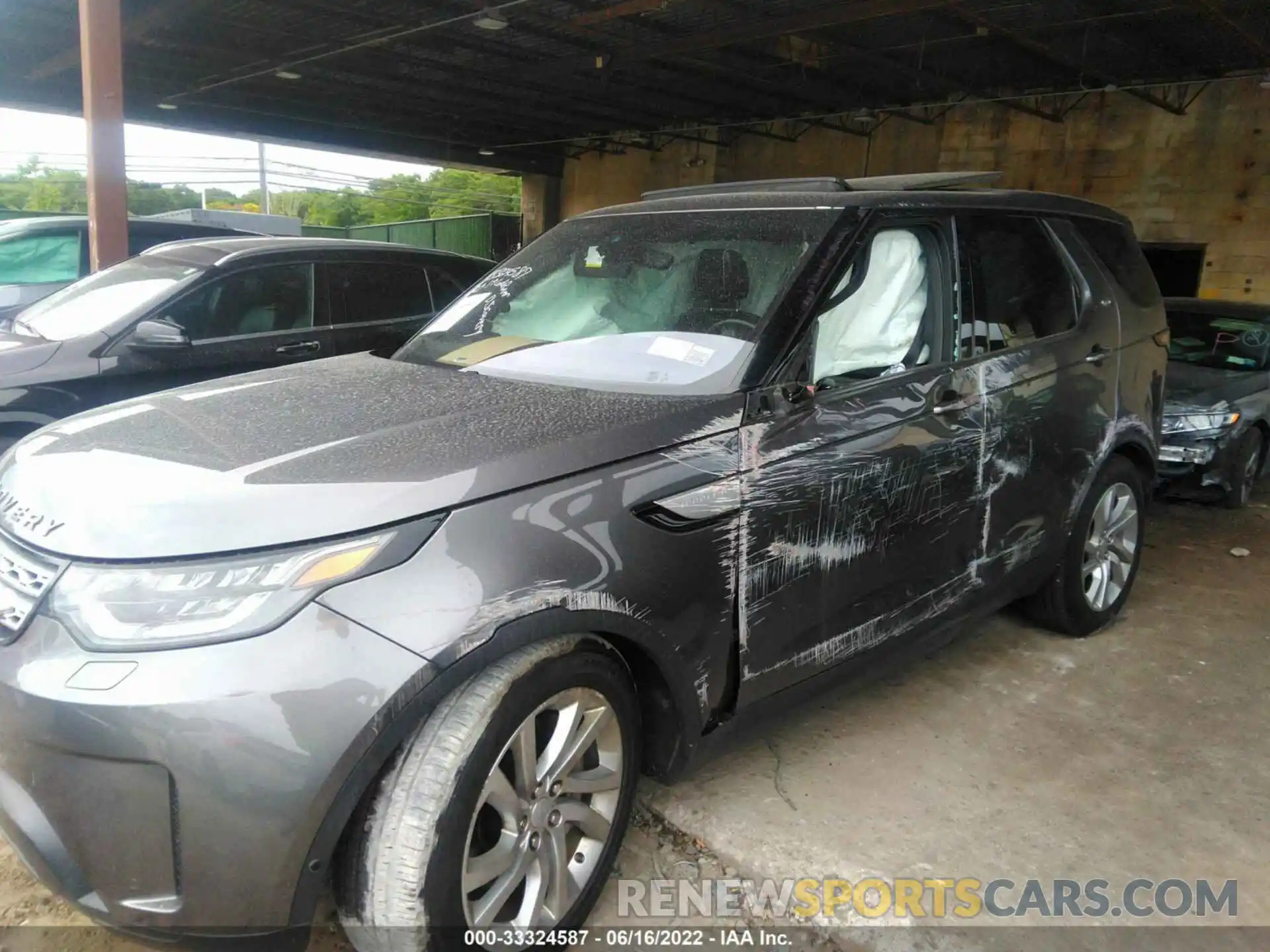 6 Фотография поврежденного автомобиля SALRR2RV6KA081356 LAND ROVER DISCOVERY 2019