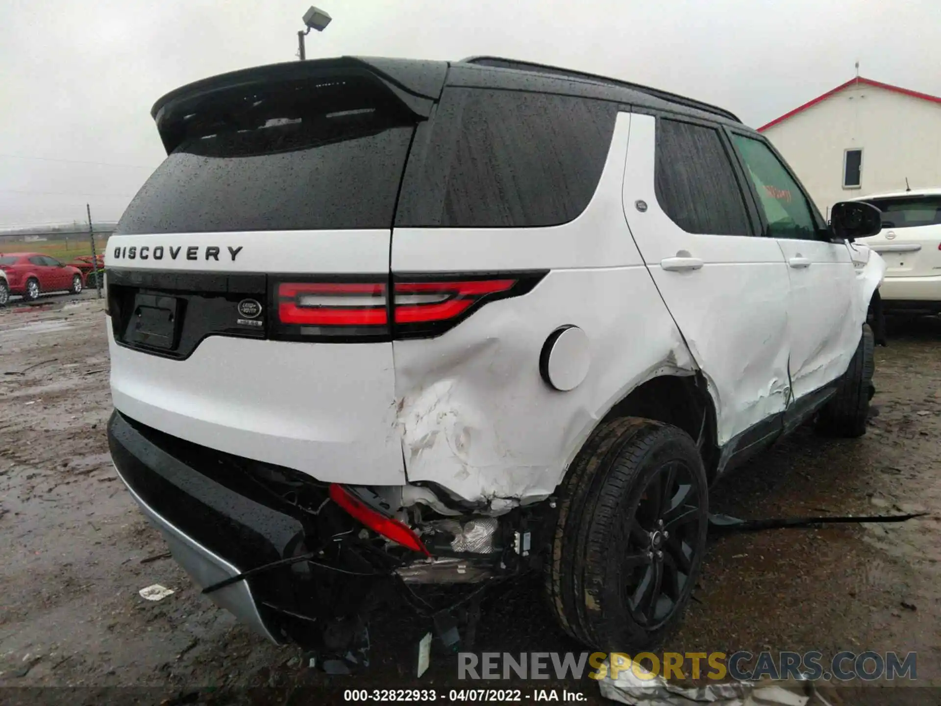 4 Фотография поврежденного автомобиля SALRR2RV7K2411144 LAND ROVER DISCOVERY 2019