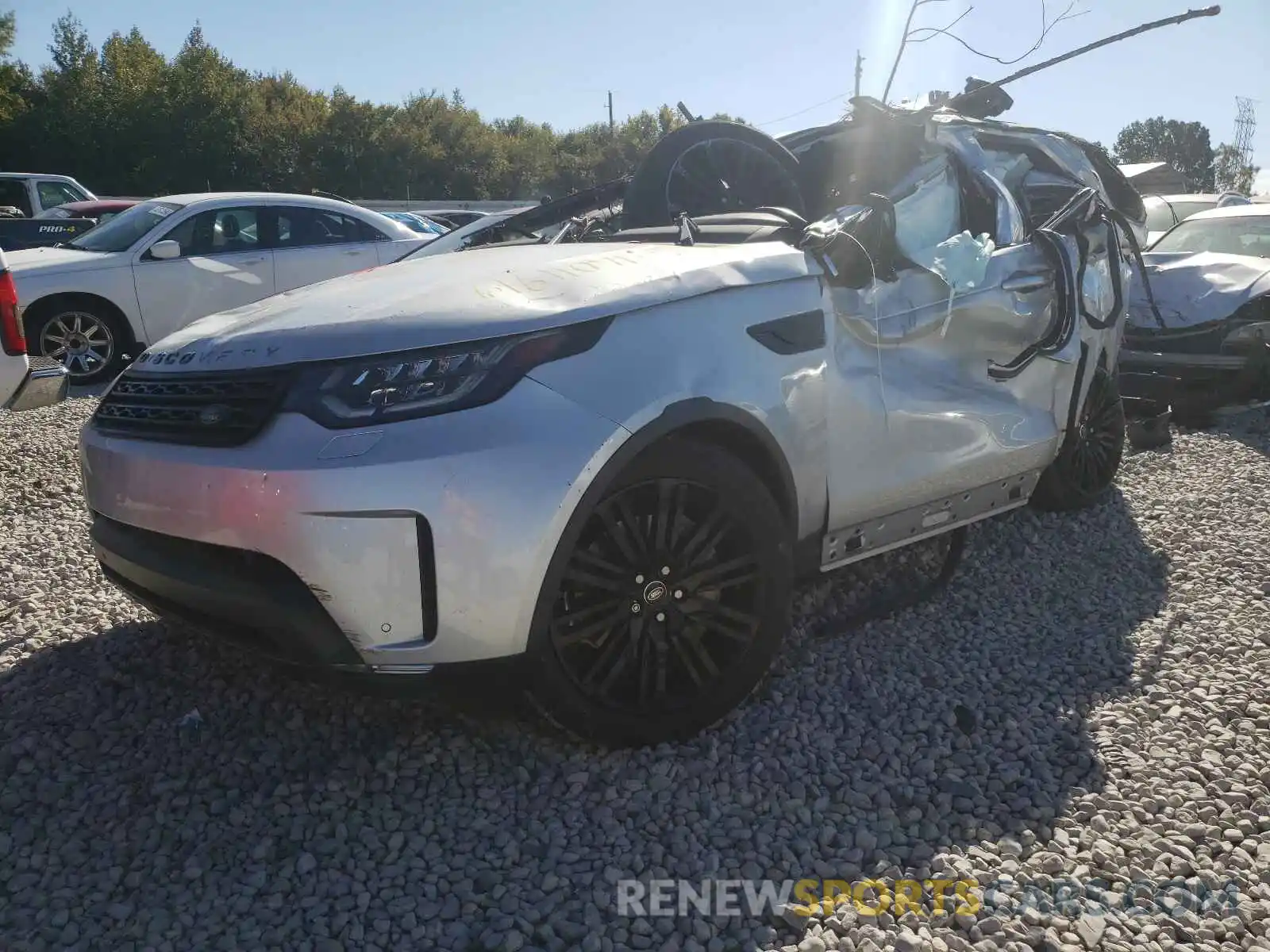 2 Photograph of a damaged car SALRR2RV8K2401688 LAND ROVER DISCOVERY 2019