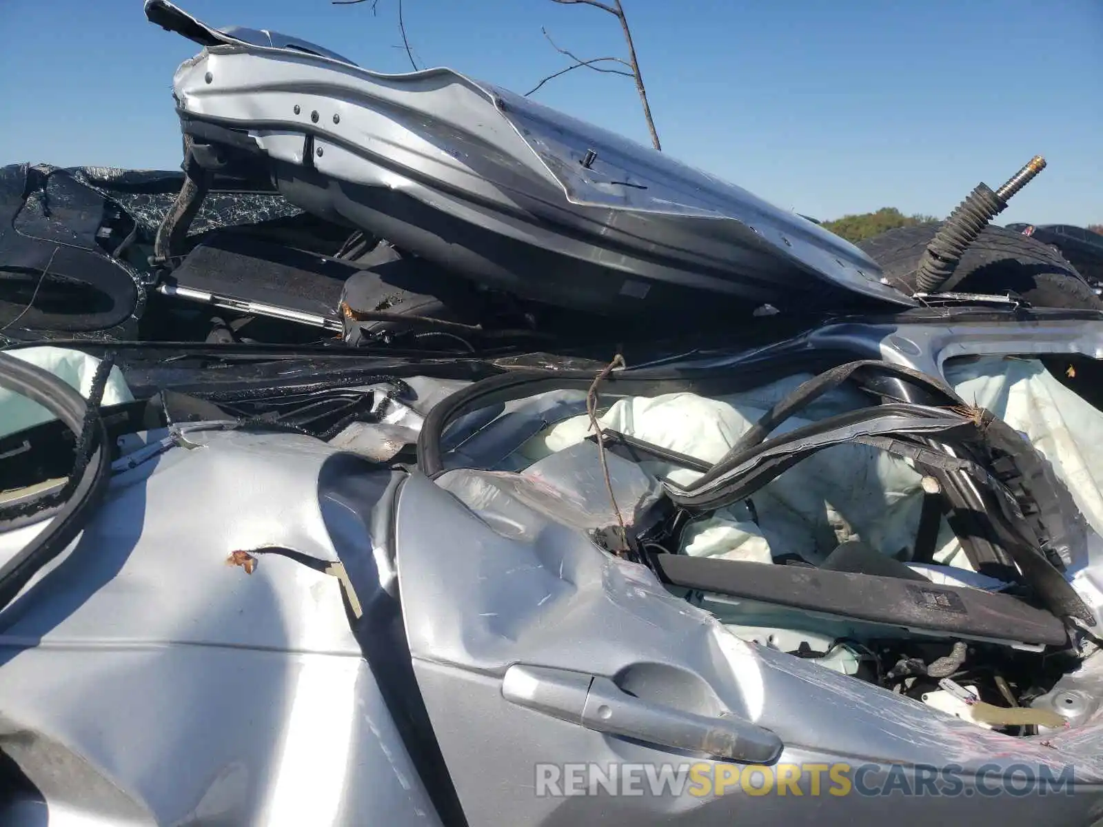 6 Photograph of a damaged car SALRR2RV8K2401688 LAND ROVER DISCOVERY 2019