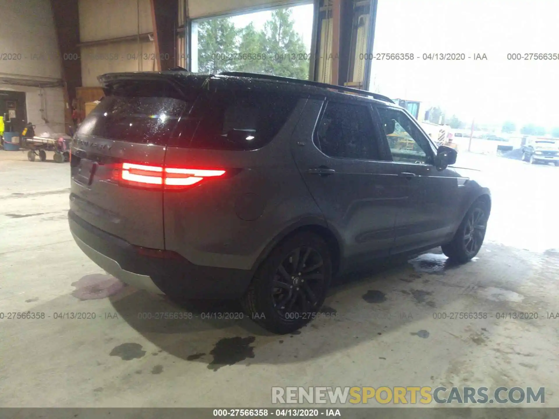 4 Photograph of a damaged car SALRR2RV9KA095753 LAND ROVER DISCOVERY 2019