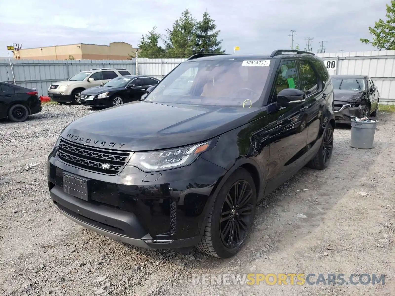 2 Photograph of a damaged car SALRT2RK2KA082785 LAND ROVER DISCOVERY 2019