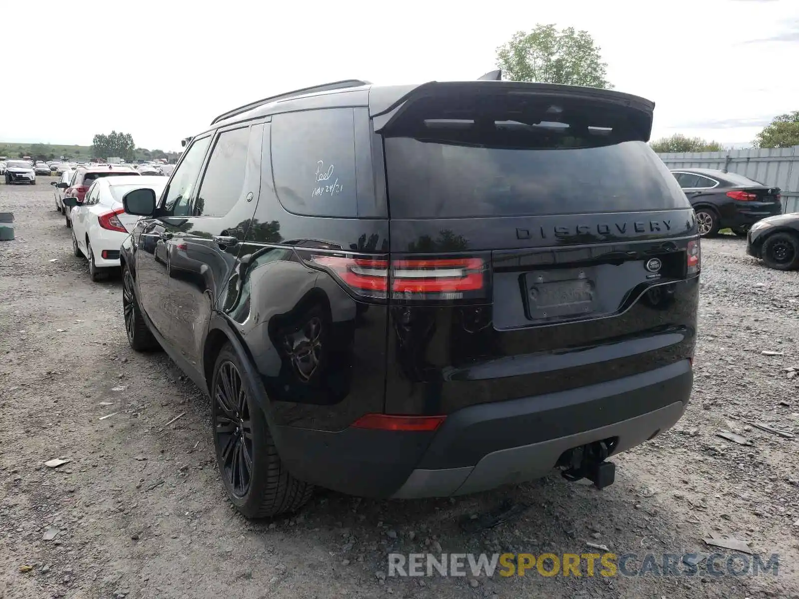 3 Photograph of a damaged car SALRT2RK2KA082785 LAND ROVER DISCOVERY 2019