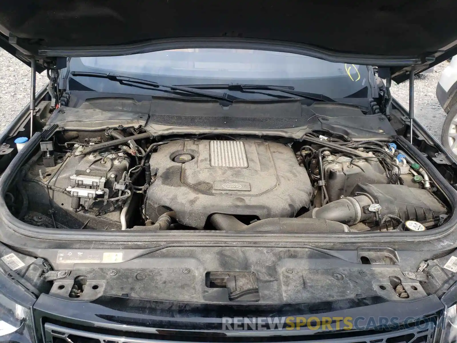 7 Photograph of a damaged car SALRT2RK2KA082785 LAND ROVER DISCOVERY 2019