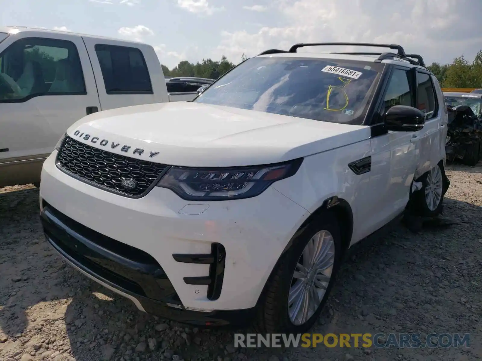 2 Фотография поврежденного автомобиля SALRT2RV1KA093657 LAND ROVER DISCOVERY 2019