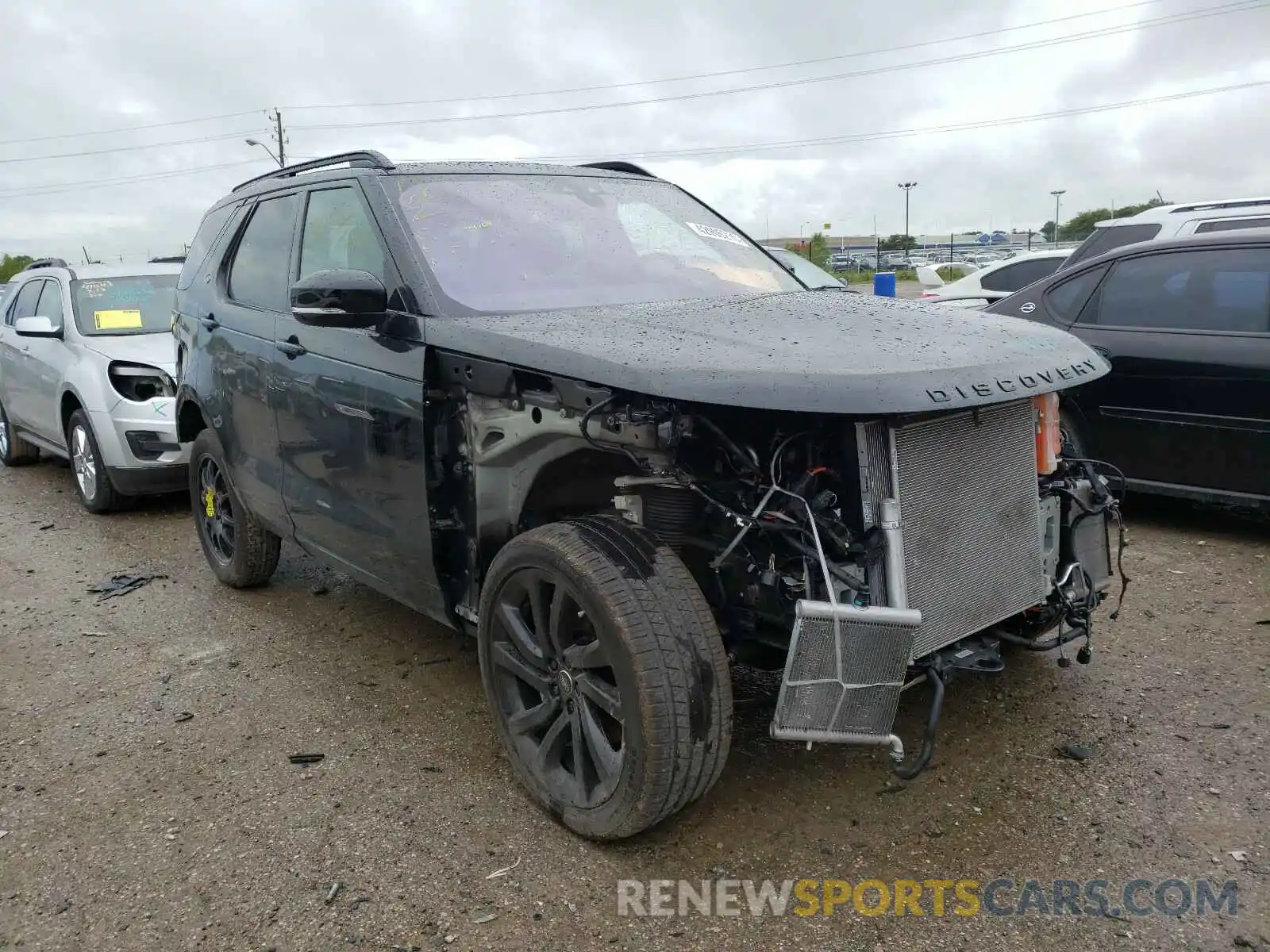 1 Photograph of a damaged car SALRT2RV3K2413345 LAND ROVER DISCOVERY 2019