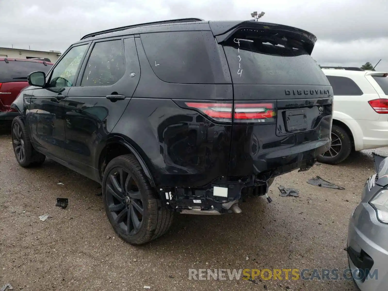 3 Фотография поврежденного автомобиля SALRT2RV3K2413345 LAND ROVER DISCOVERY 2019