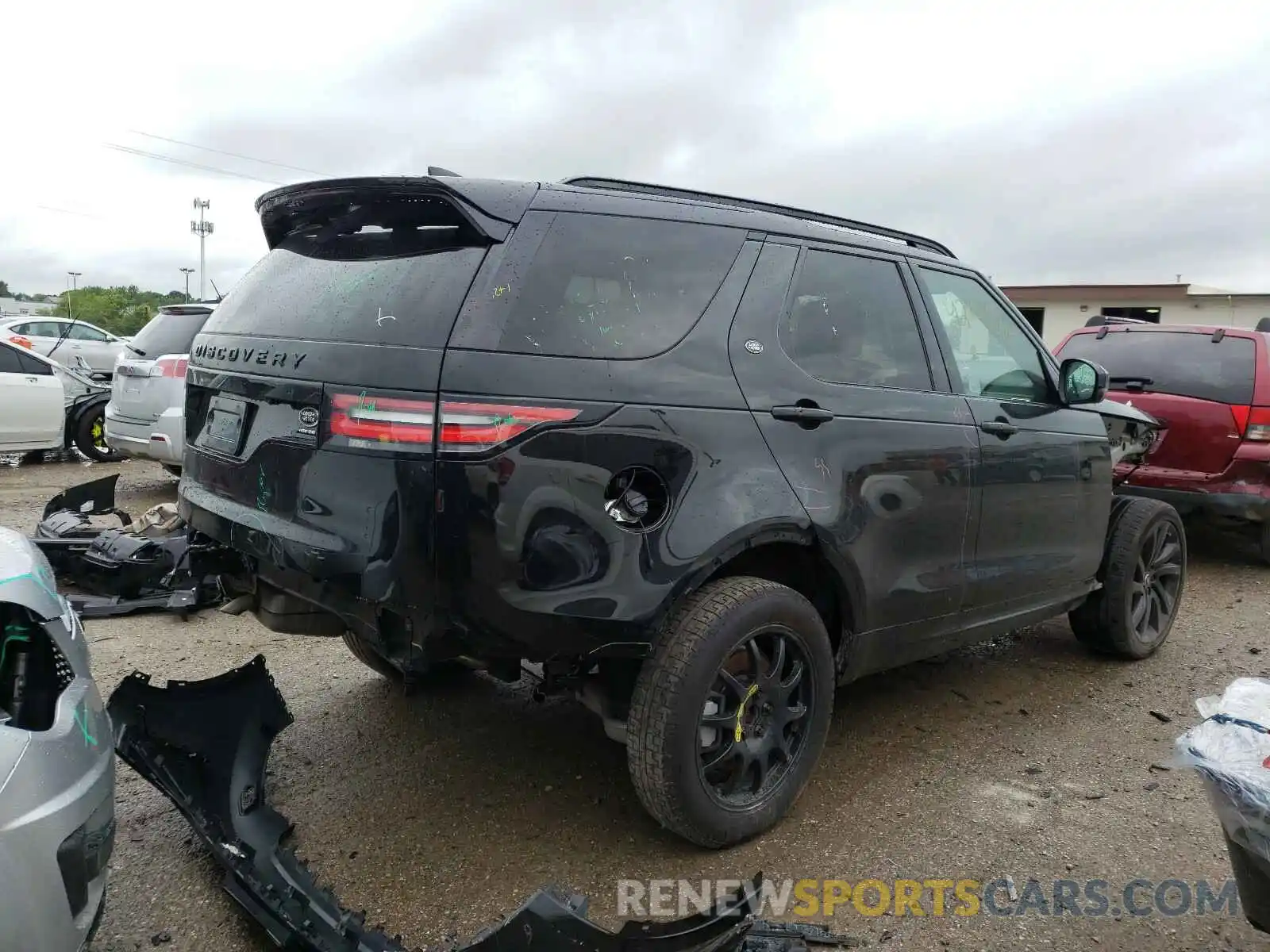 4 Фотография поврежденного автомобиля SALRT2RV3K2413345 LAND ROVER DISCOVERY 2019