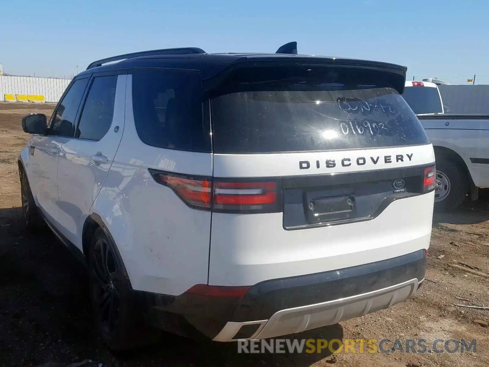 3 Photograph of a damaged car SALRT2RV3KA095930 LAND ROVER DISCOVERY 2019