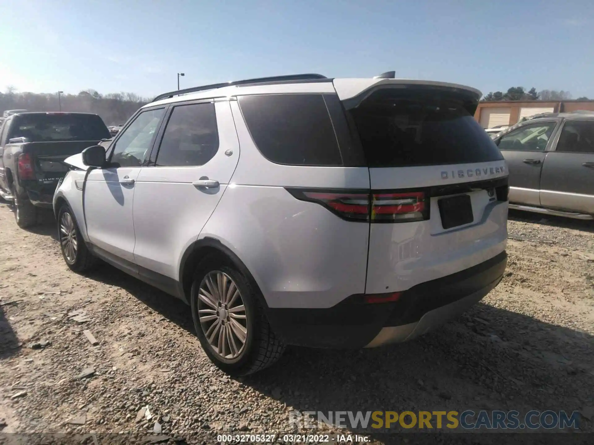 3 Фотография поврежденного автомобиля SALRT2RV4K2400331 LAND ROVER DISCOVERY 2019