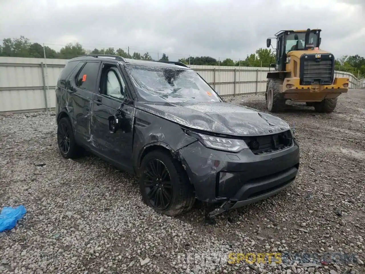 1 Фотография поврежденного автомобиля SALRT2RV4KA081115 LAND ROVER DISCOVERY 2019