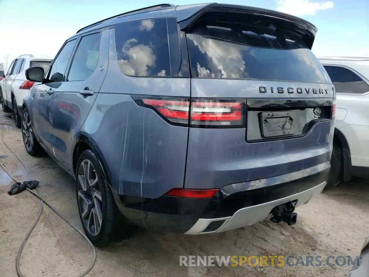 3 Photograph of a damaged car SALRT2RV4KA096178 LAND ROVER DISCOVERY 2019