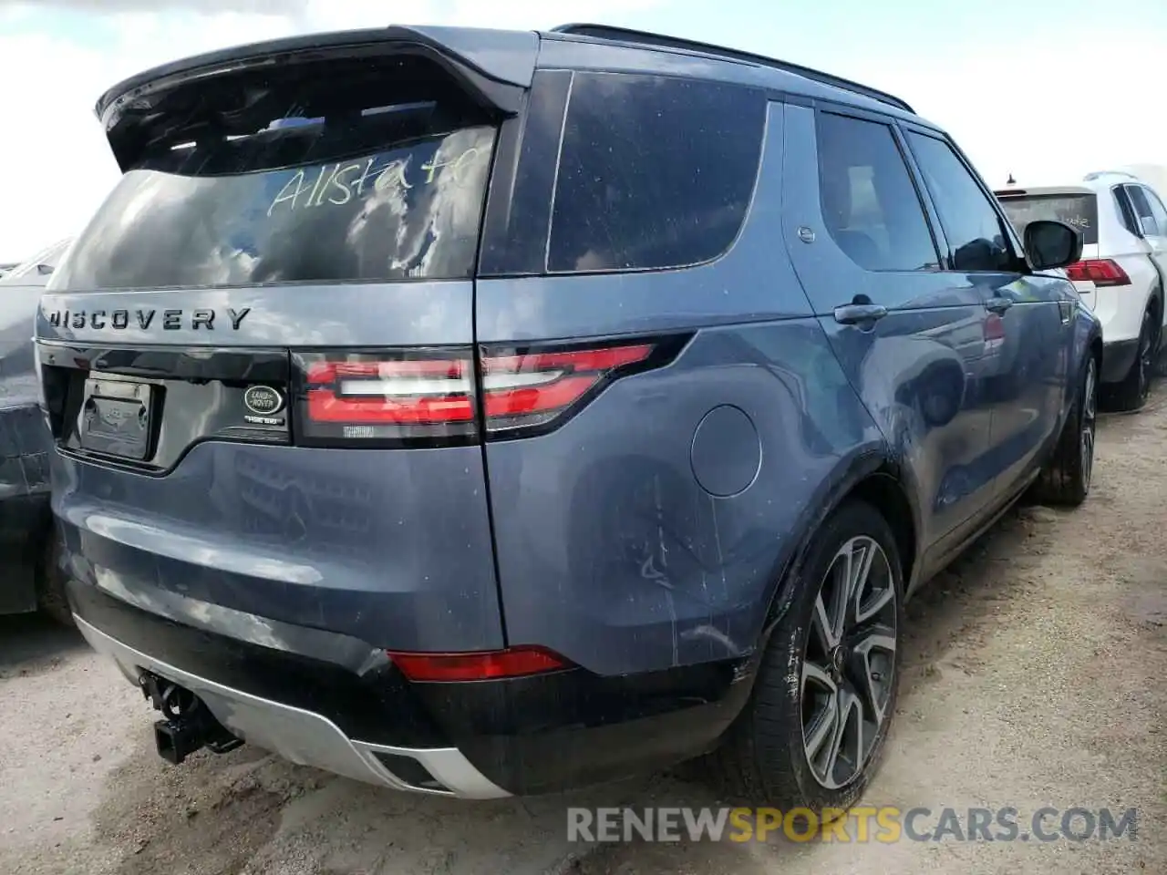 4 Photograph of a damaged car SALRT2RV4KA096178 LAND ROVER DISCOVERY 2019