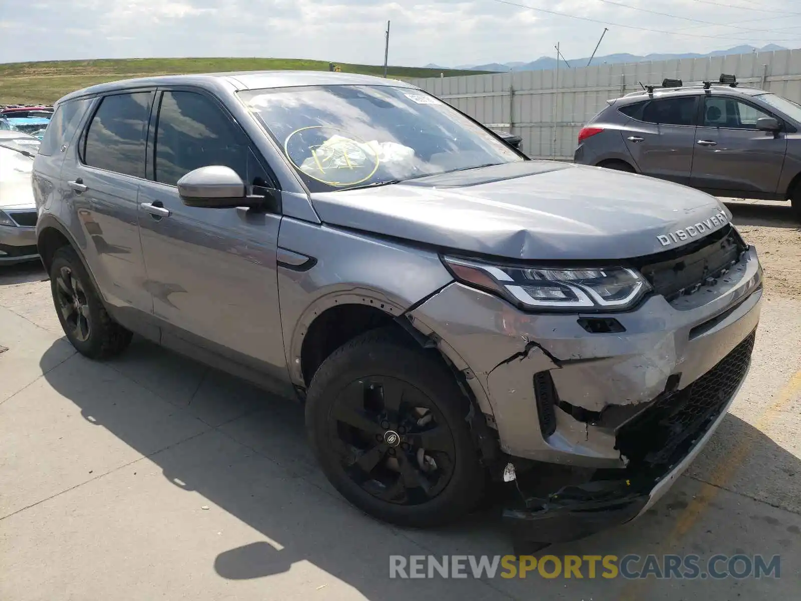 1 Photograph of a damaged car SALCJ2FX1LH861566 LAND ROVER DISCOVERY 2020