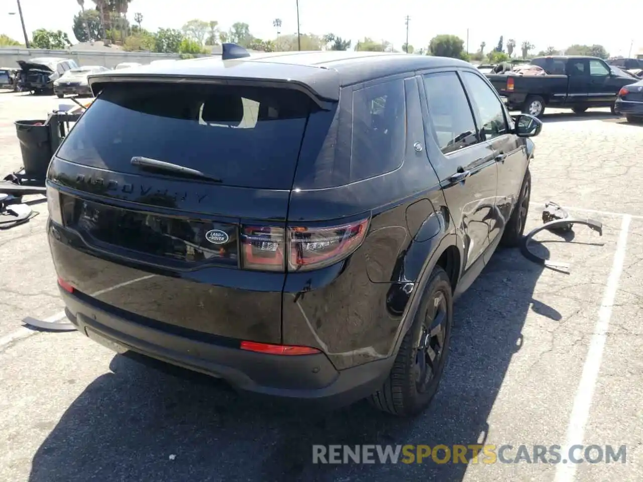 4 Photograph of a damaged car SALCJ2FX1LH862376 LAND ROVER DISCOVERY 2020