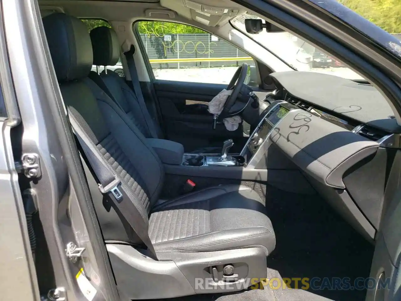 5 Photograph of a damaged car SALCJ2FX2LH833064 LAND ROVER DISCOVERY 2020