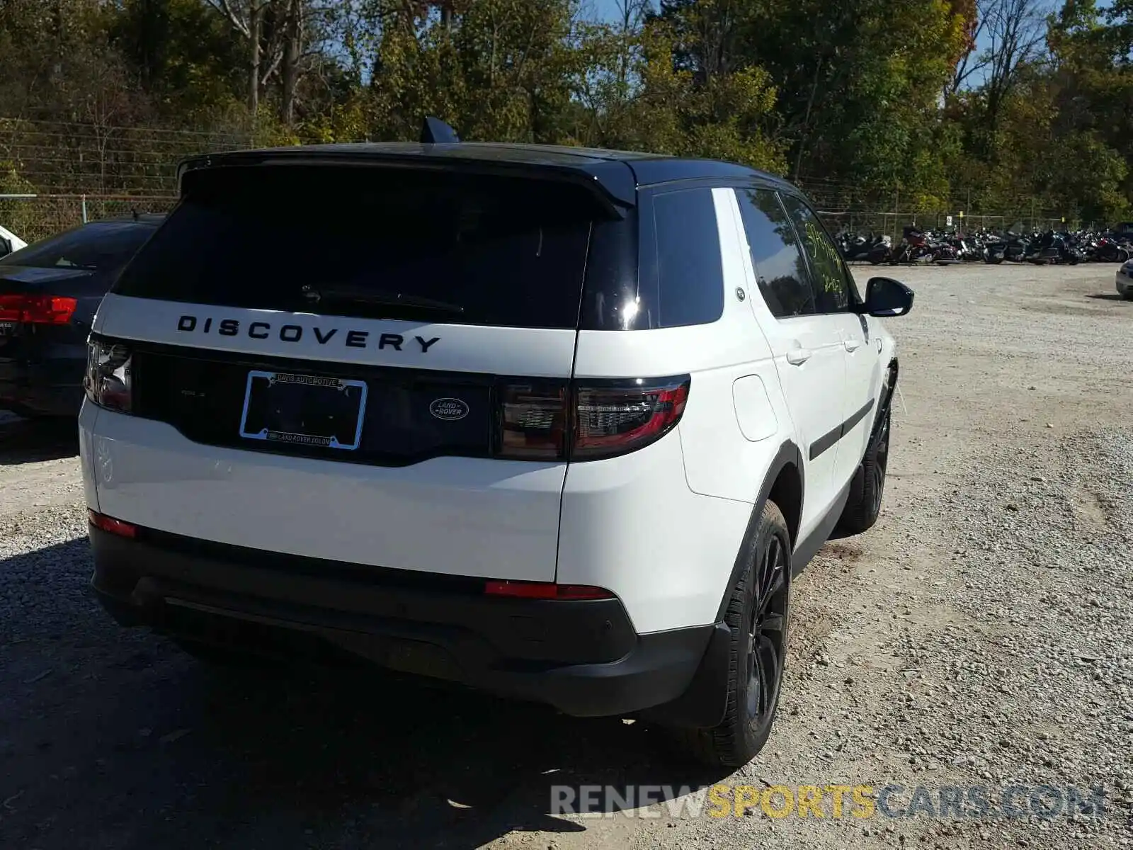 4 Photograph of a damaged car SALCJ2FX4LH846172 LAND ROVER DISCOVERY 2020