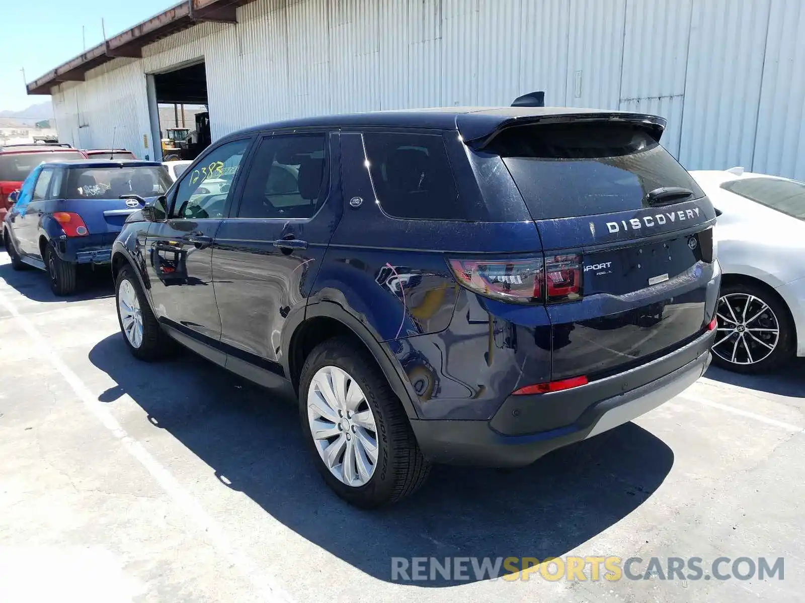 3 Photograph of a damaged car SALCJ2FX4LH853171 LAND ROVER DISCOVERY 2020