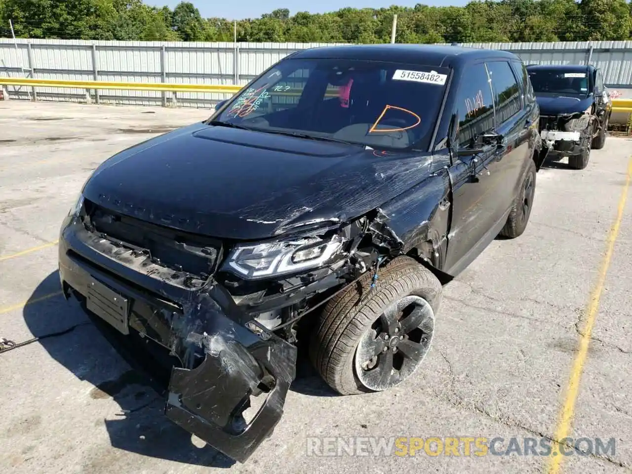 2 Photograph of a damaged car SALCJ2FX6LH863068 LAND ROVER DISCOVERY 2020