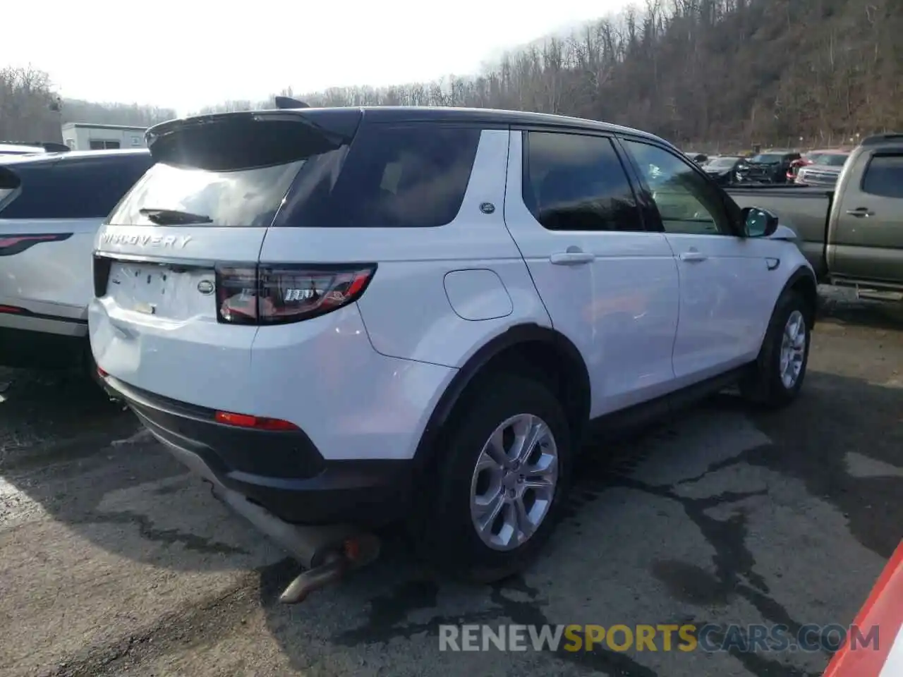 4 Photograph of a damaged car SALCJ2FX8LH852072 LAND ROVER DISCOVERY 2020