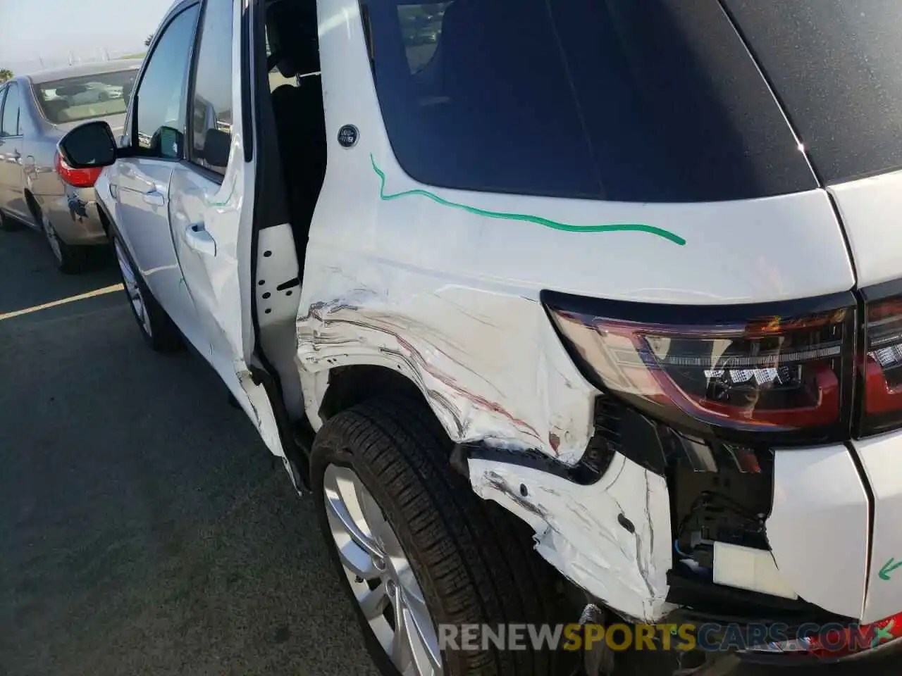 9 Photograph of a damaged car SALCJ2FX8LH857580 LAND ROVER DISCOVERY 2020