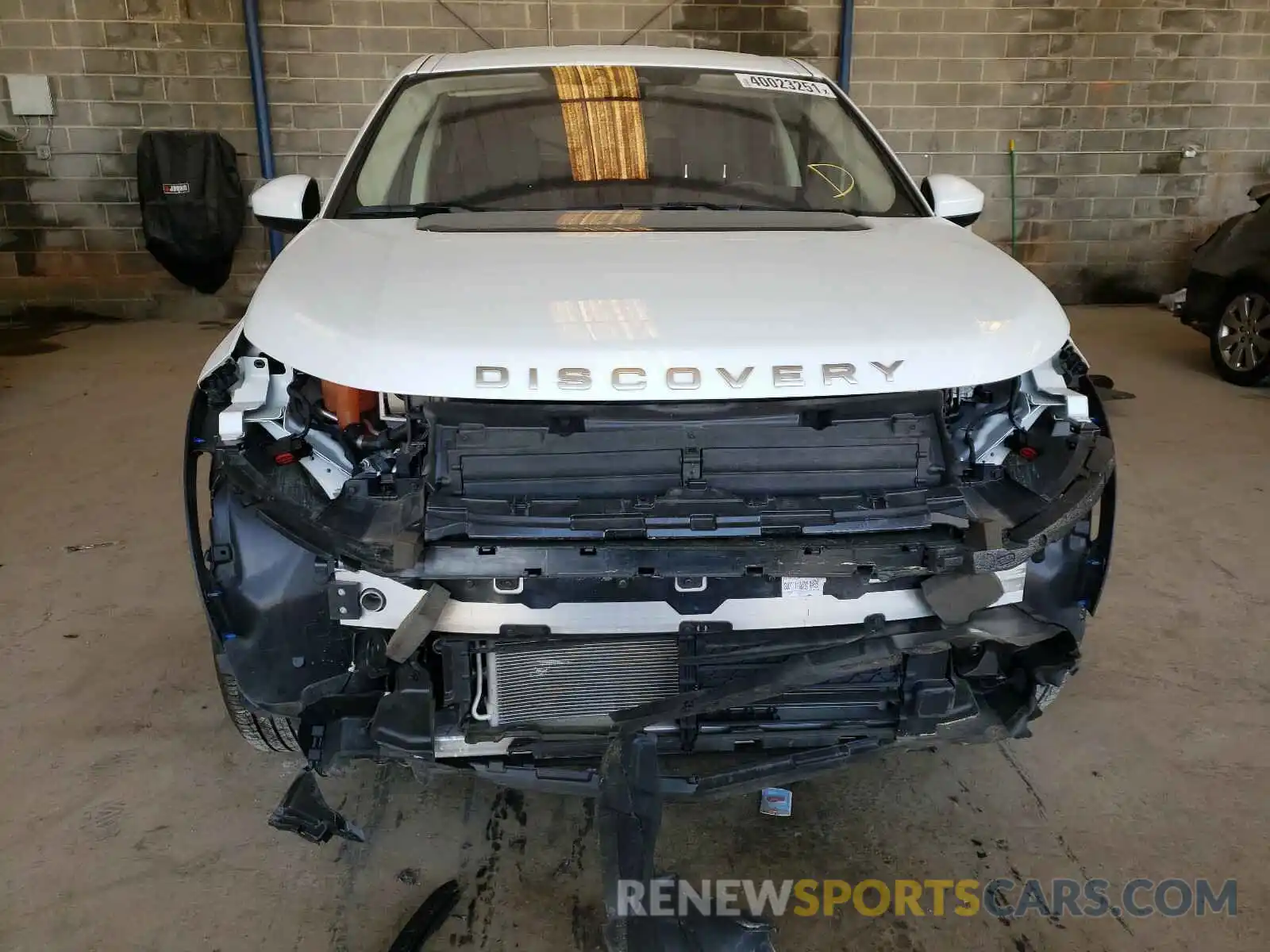 9 Photograph of a damaged car SALCJ2FX9LH858933 LAND ROVER DISCOVERY 2020