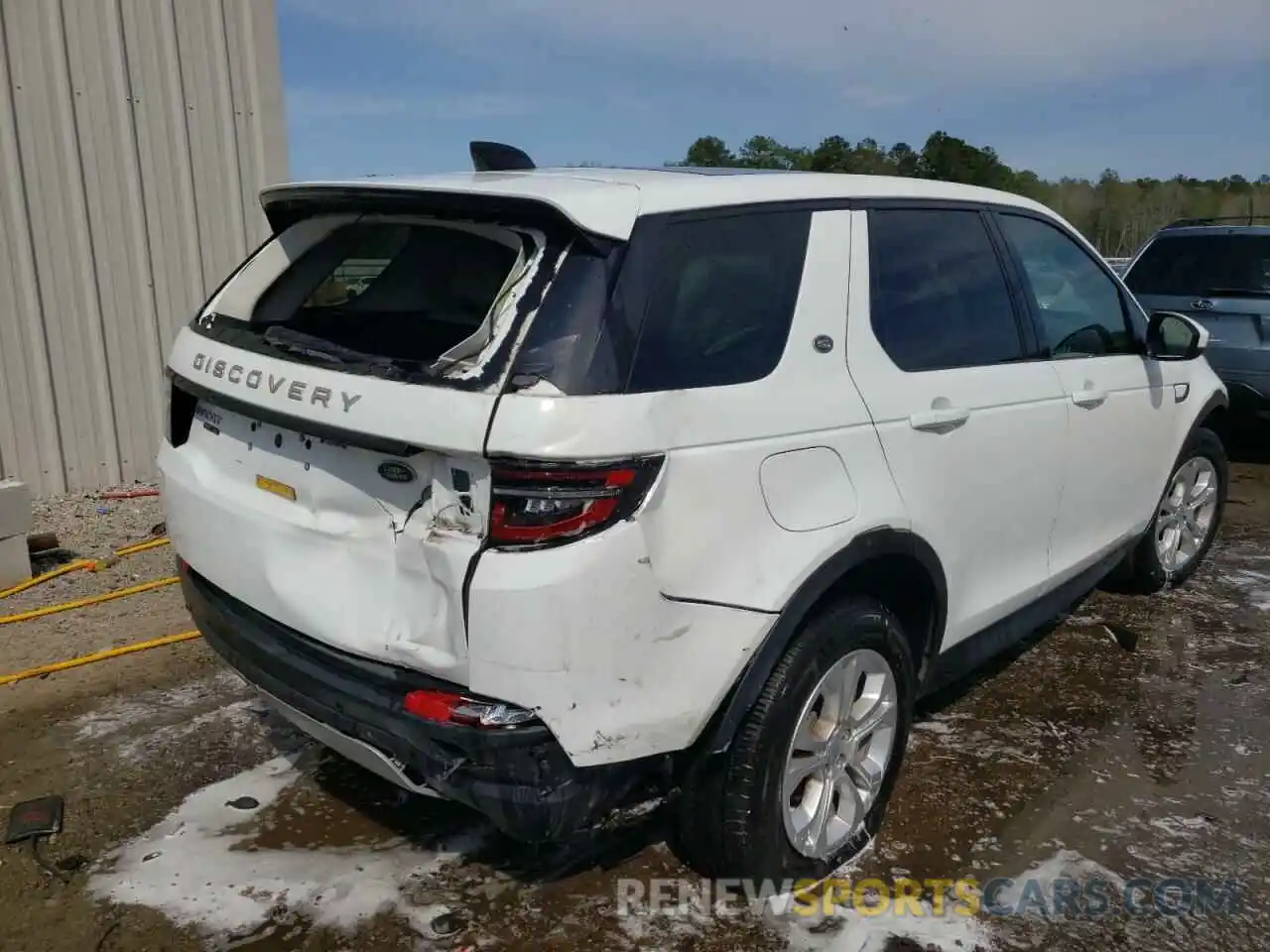 4 Photograph of a damaged car SALCJ2FX9LH880687 LAND ROVER DISCOVERY 2020