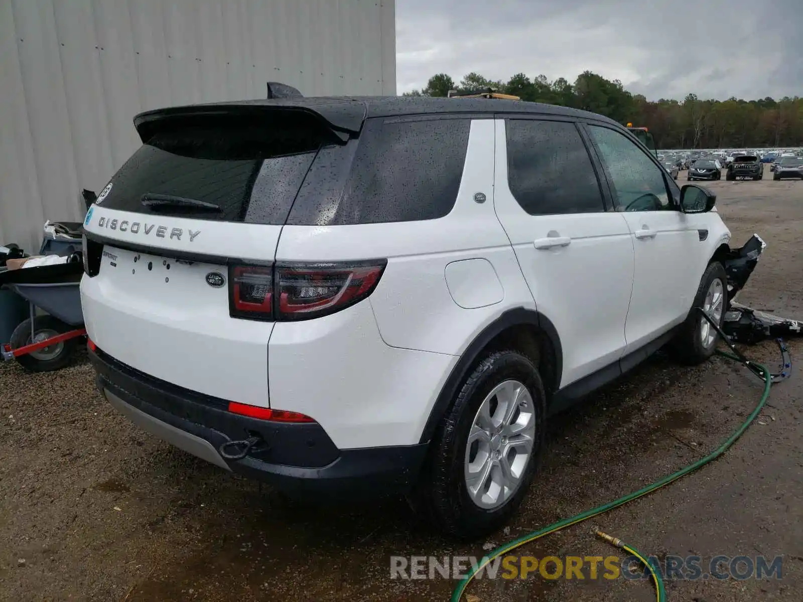 4 Photograph of a damaged car SALCK2FX0LH834436 LAND ROVER DISCOVERY 2020