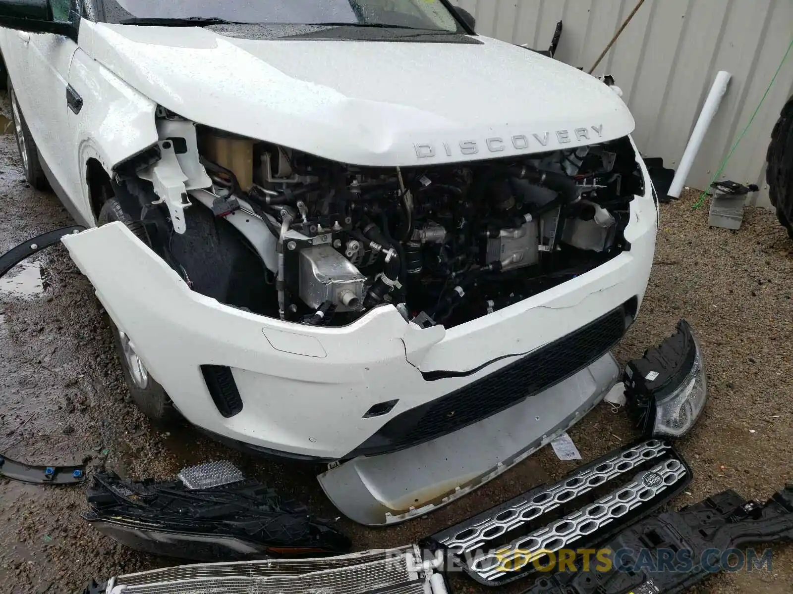 9 Photograph of a damaged car SALCK2FX0LH834436 LAND ROVER DISCOVERY 2020